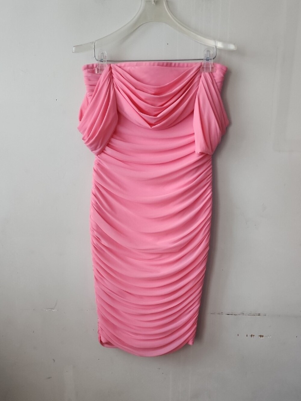 Fashion Nova Pink Ruched Off-Shoulder Midi Dress. New Without Tag - Picture 2 of 10